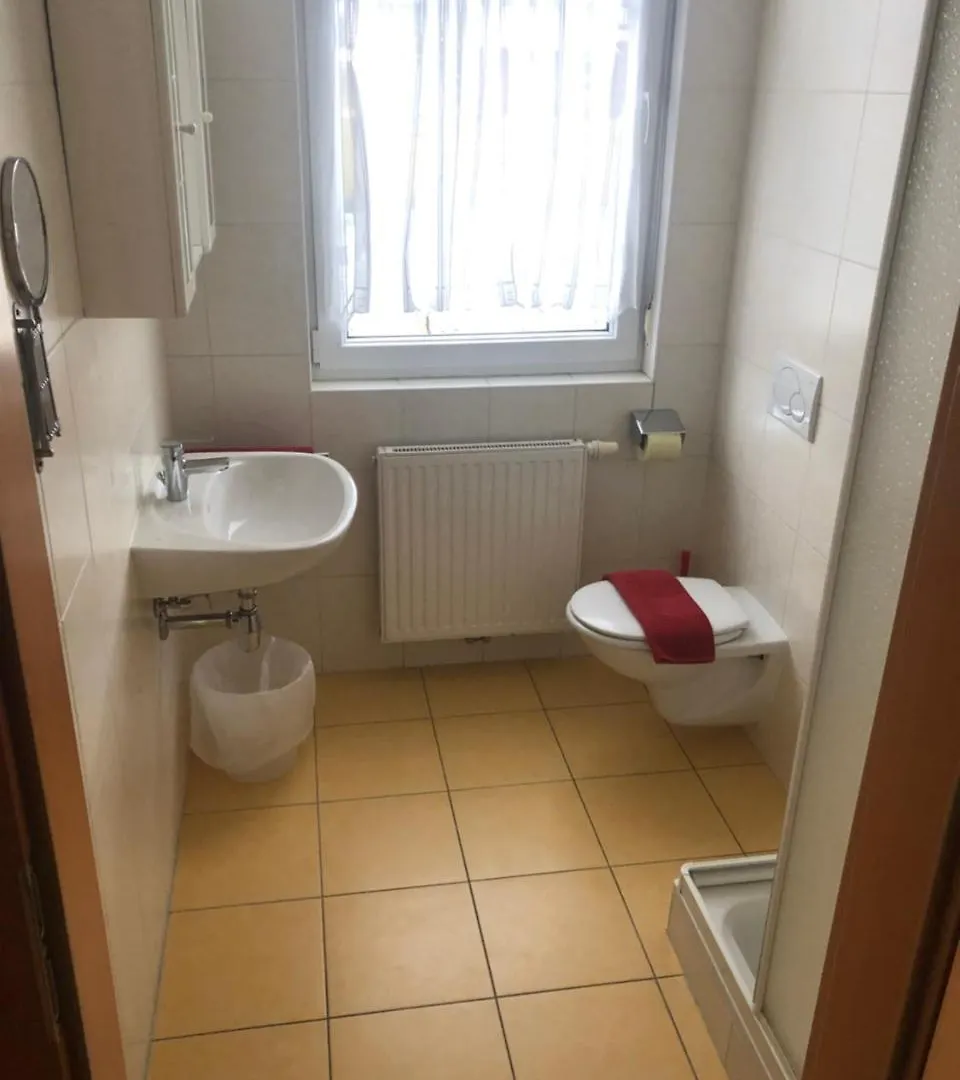 Pension Czeczil Βιέννη Bed and Breakfast